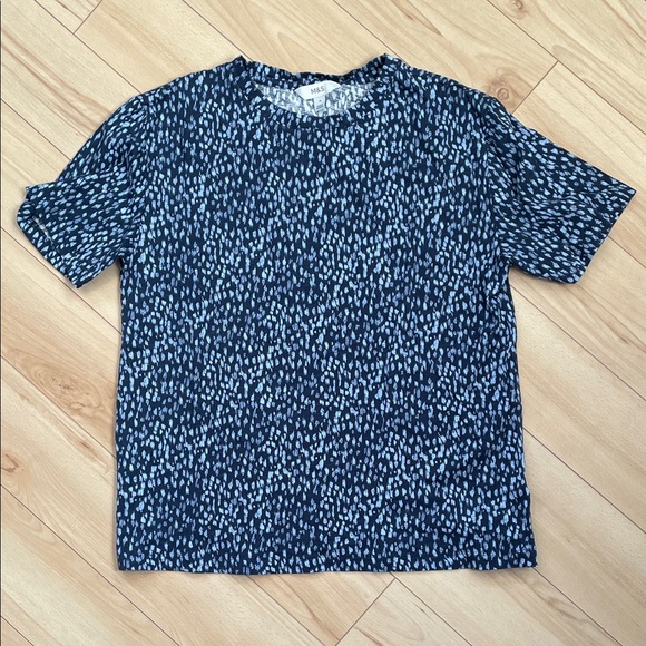 M&S Tops - M&S Sz US8 Women's Short Sleeve Navy and White Patterned Tee